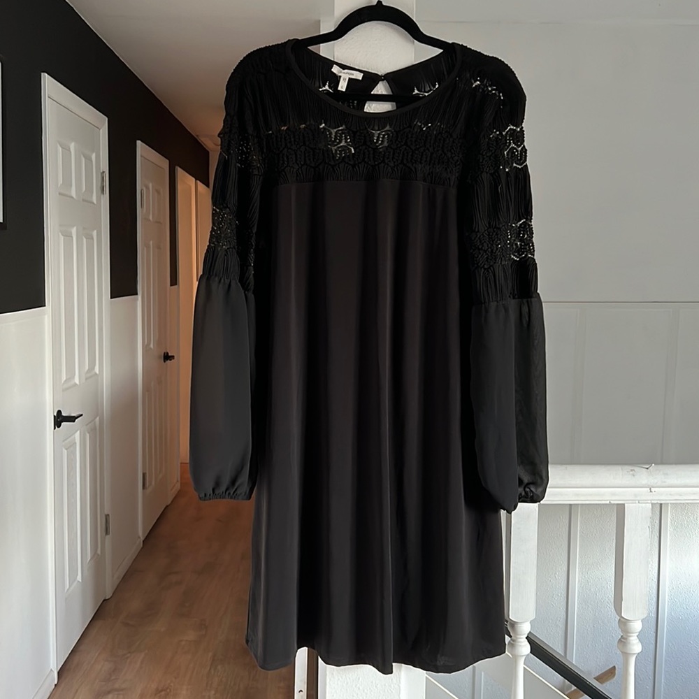 Maurices black long sleeve NWT dress with lace details size large